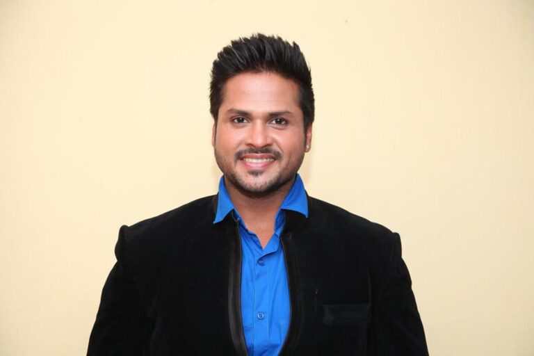 Sumit Khetan’s Devoted Navratri: A Spiritual Journey Through Ramleela
