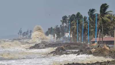Severe Cyclone ‘Dana’ Approaches Odisha, Bringing Heavy Rain and Winds