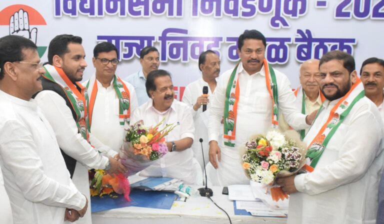 Maharashtra Congress Gains Momentum as Farooqui Family Rejoins Party