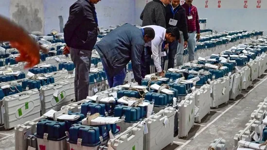 Maharashtra Polls: SC Notice to EC on 100% VVPAT Verification Amid Political Clamor