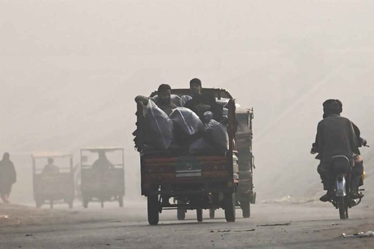 Lahore Tops Global Pollution List with AQI of 1,900