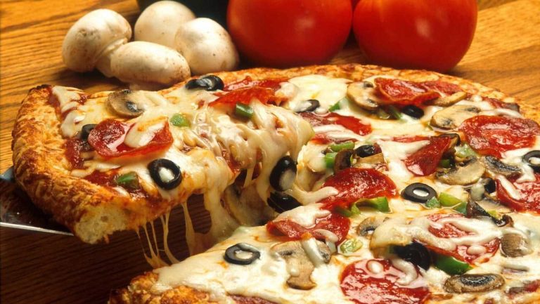 The 5 Best Places to Savor Pizza in Mumbai