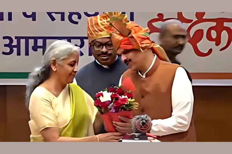 Sitharaman Accuses Congress-Led MVA Government of Stalling Bullet Train and Metro Projects