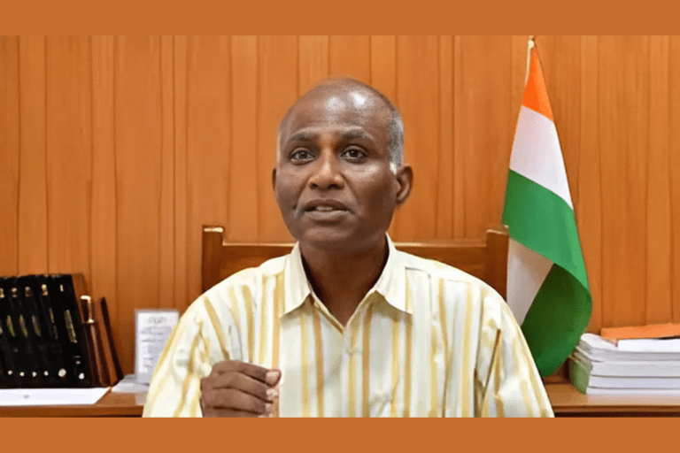 Maharashtra Chief Electoral Officer Issues Legal Warning Over EVM Tampering Allegations