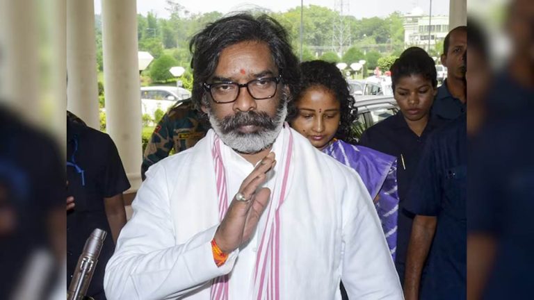 11 MLAs Sworn In as Ministers in Jharkhand’s Hemant Soren Government