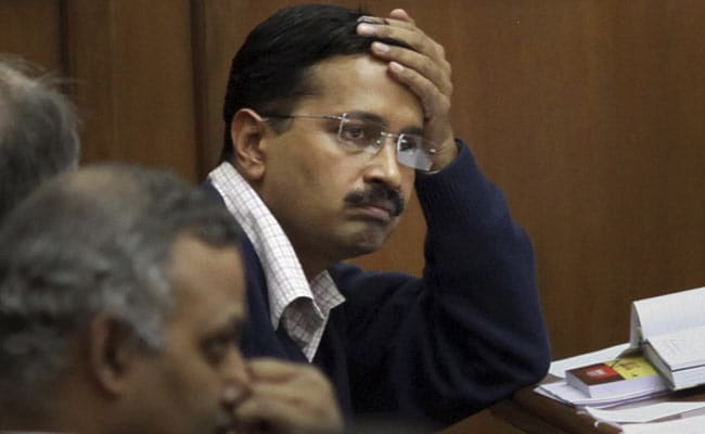 AAP MLAs Resign, Join BJP Ahead of Delhi Elections 2025