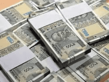 Rupee Slumps on Strong Demand for Dollars Amid Weak Yuan