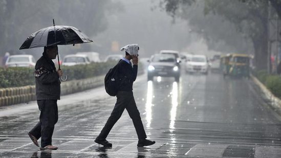 Heavy Rain Hits Delhi: Relief After Heat & India’s Rainfall Trends
