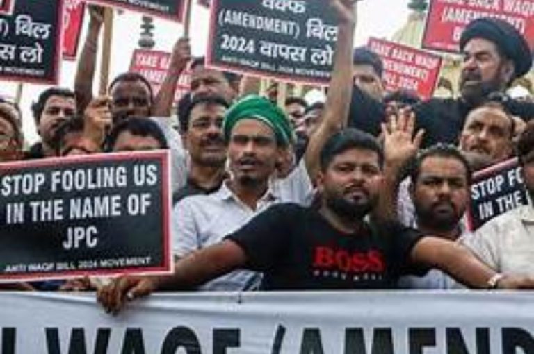 Murshidabad Protests Against Waqf Amendment Bill Turned Violent: Shocking Political Reactions & Impact – 5 Key Reasons