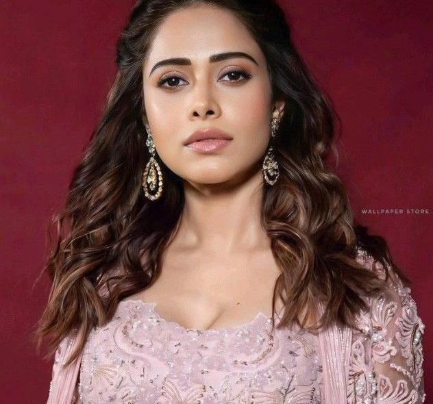 Nushrratt Bharuccha Opens Up About Loneliness in the Film Industry: “Main award leke gaadi mein bethi thi, kis ke saath celebrate karoon?”