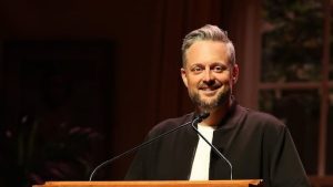 Nate Bargatze