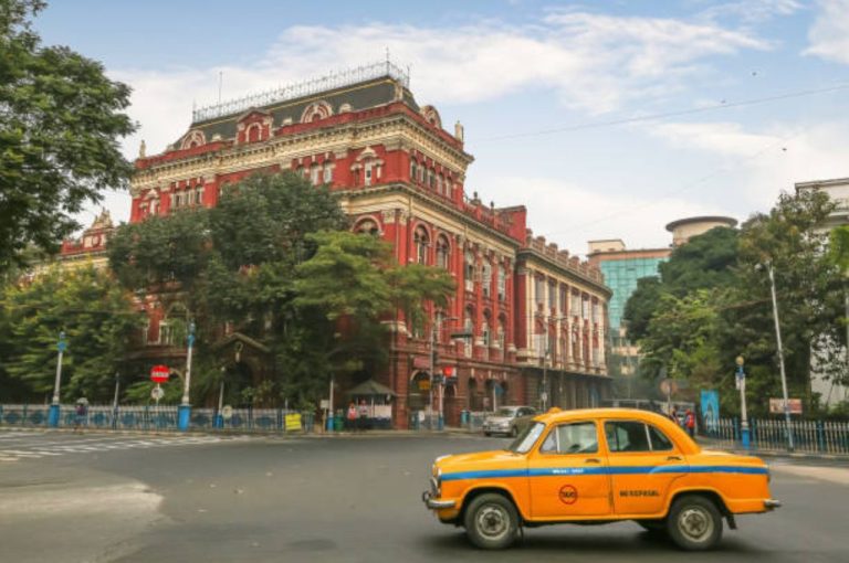 Kolkata Yellow Taxis Green Makeover: 30 Game-Changing Eco-Friendly Cabs Hit the Streets