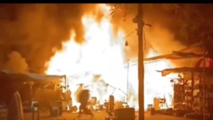 Delhi haat fire
