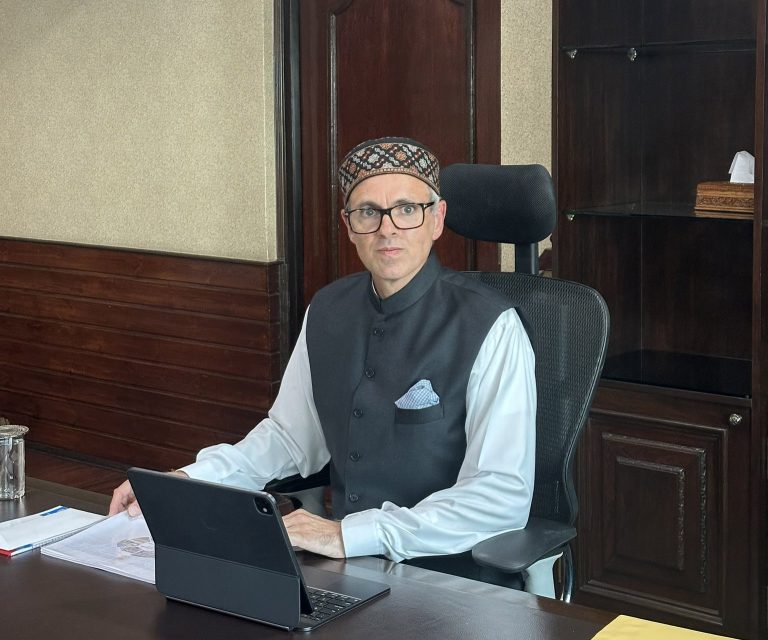 Urgent | Omar Abdullah Senior Officials Meeting Called On May 28 in Gulmarg