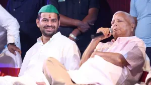Lalu Yadav expels son Tej Pratap