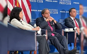 Shashi Tharoor On Pakistan