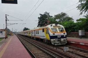 Purulia Howrah MEMU Train