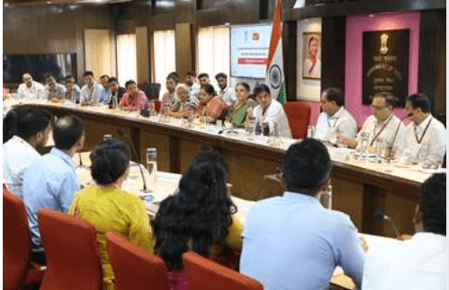 Union Minister Jyotiraditya Scindia Engages with Postal and Sorting Assistants to Propel India Post into a Digital Future: July 2025