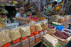 Foreign Para in New Market
