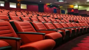 movie theatres 25apr 2025 04 111b41b41715ba7c206150294171e369