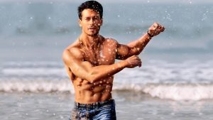 tiger shroff s body at the beach 0lfab09fl40k74lf