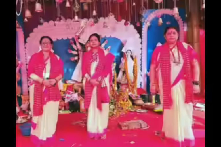 Breaking Barriers: How Women Priests Leading Durga Puja Celebrations Across the Globe Are Redefining Religious Leadership and Empowering Feminine Divinity