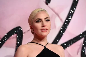 LadyGagalookingglamagain 1721745548