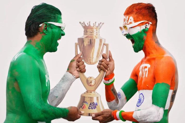 Asia Cup Trophy Drama: 20-Minute Snub Leaves ACC President Mohsin Naqvi Walking Off Stage