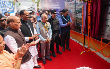 Aatmanirbhar Bharat Proud Milestone: Raksha Mantri and UP Chief Minister Flag-Off First Batch of BrahMos Missiles from Lucknow Facility: 2025