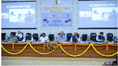 Cooperative-Led Blue Economy Strong Acceleration: Union Fisheries Secretary Reviews Raigad Cluster, Maharashtra: 2025