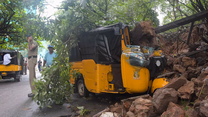 Cyclone Montha Devastates Andhra and Odisha: 1 Dead, Thousands Evacuated