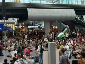 protestors in the netherlands organising a sit in in support of gaza 1536x1152 1