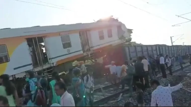 In Bilaspur Train Tragedy: 4 Dead and Several Injured After Passenger Train Collides with Goods Train