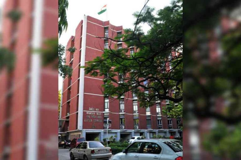 Election Commission Appoints Senior IAS Officers as Roll Observers in Bengal SIR 2025