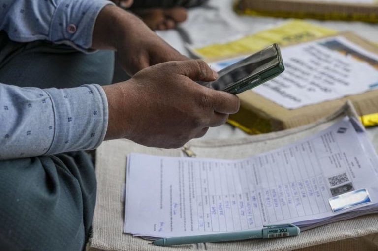 Fourth BLO Death Fuels TMC–EC Dispute in Bengal SIR 2025