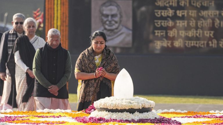 Atal Canteens Delhi Launch: Revolutionary Rs.5 Meals for Urban Poor