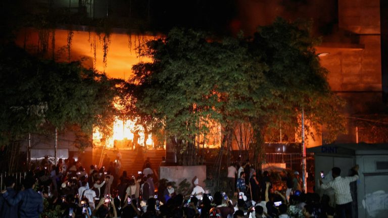 Bangladesh Violence: Chaos Erupts in Dhaka After Osman Hadi’s Death