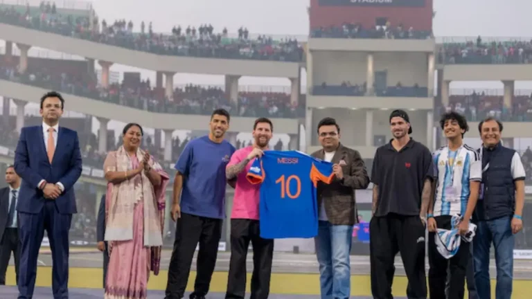 AQI AQI Chants Delhi: Shocking Protest Greets CM at Messi Event