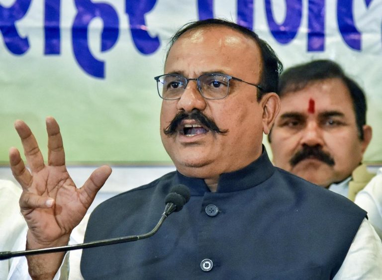 Congress Set to Secure Mayoral Posts in Five Cities, Claims 350 Corporators Across Maharashtra: Sapkal Congress Set to Secure Mayoral Posts in Five Cities, Claims 350 Corporators Across Maharashtra: Sapkal