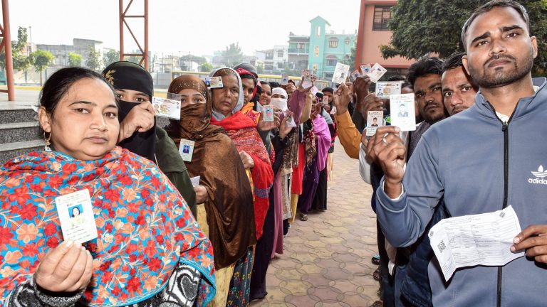 Maharashtra Civic Body Elections 2026: Low Early Turnout, Scuffles Reported as Voting Begins Across Key Urban Centres