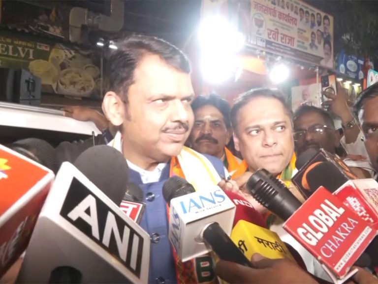 Maharashtra CM Announces Dharavi Redevelopment Plan, Promises 350 Sq Ft Homes for Every Eligible Resident