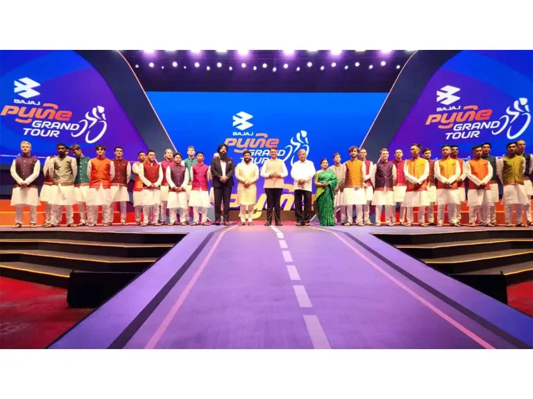 Maharashtra CM Fadnavis Inaugurates Pune Grand Tour 2026, Welcomes Global Cyclists Maharashtra CM Fadnavis Inaugurates Pune Grand Tour 2026, Welcomes Global Cyclists