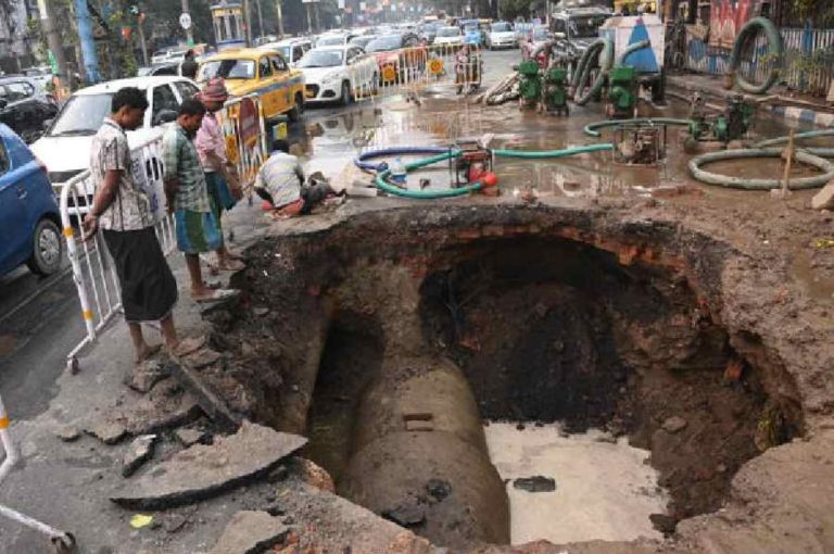 Gariahat Traffic Pipeline Repair 2026 – Detailed Analysis of Ballygunge Phari Slowdown, Water Supply Challenges, and Governance Lessons for Urban Infrastructure Gariahat Traffic Pipeline Repair 2026 – Detailed Analysis of Ballygunge Phari Slowdown, Water Supply Challenges, and Governance Lessons for Urban Infrastructure