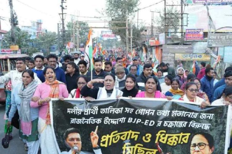 Bengal IPAC Raids Democracy Controversy 2026 – Detailed Analysis of Mamata Banerjee’s Protest, Amit Shah’s Role, and Governance Lessons for Electoral Integrity