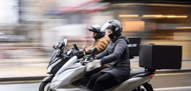 Quick Commerce Delivery Executive Assaulted in Kaggadasapura: SHOCKING 1-INCIDENT, 1 VIDEO, AND PUBLIC OUTRAGE