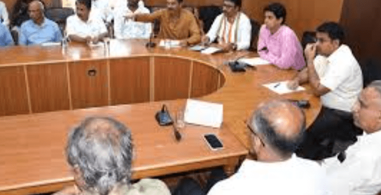 Congress Delegation Seeks ₹1,000 Crore Boost for Greater Mysuru