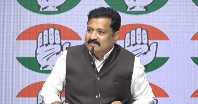 Congress Slams Maharashtra Government’s “Exaggerated” Investment Claims at Davos Congress Slams Maharashtra Government’s “Exaggerated” Investment Claims at Davos
