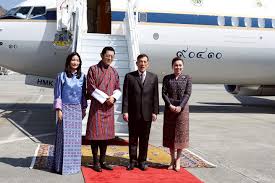 Thailand King and Queen surprise aviation observers during Bhutan departure in 2025
