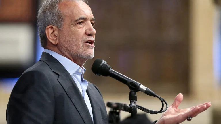 Iran Protests Escalate: President Offers Talks as Deaths Surpass 500