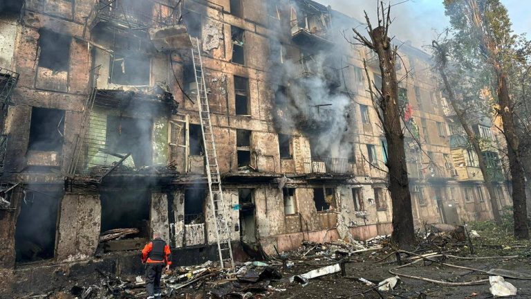 Russia Air Attack Kyiv: Urgent Shelter Warning Issued by Mayor